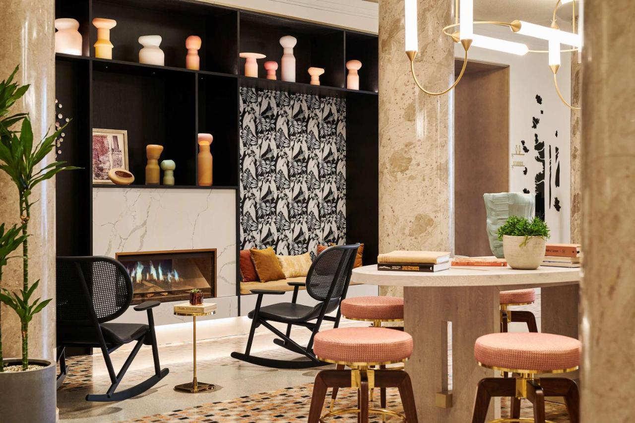 Andaz Prague, By Hyatt Hotell Exteriör bild